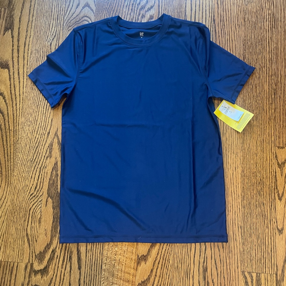NWT. GAP Kids Navy Blue Short Sleeve Rashguard/UV Protection Shirt. Boys XL/12.